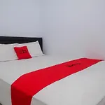 OYO 1064 Manado Airport Homestay