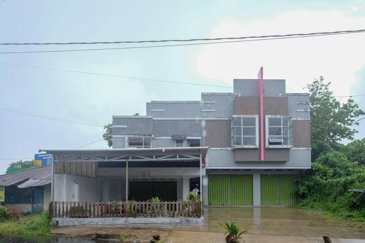 Oyo 1064 Airport Hotel