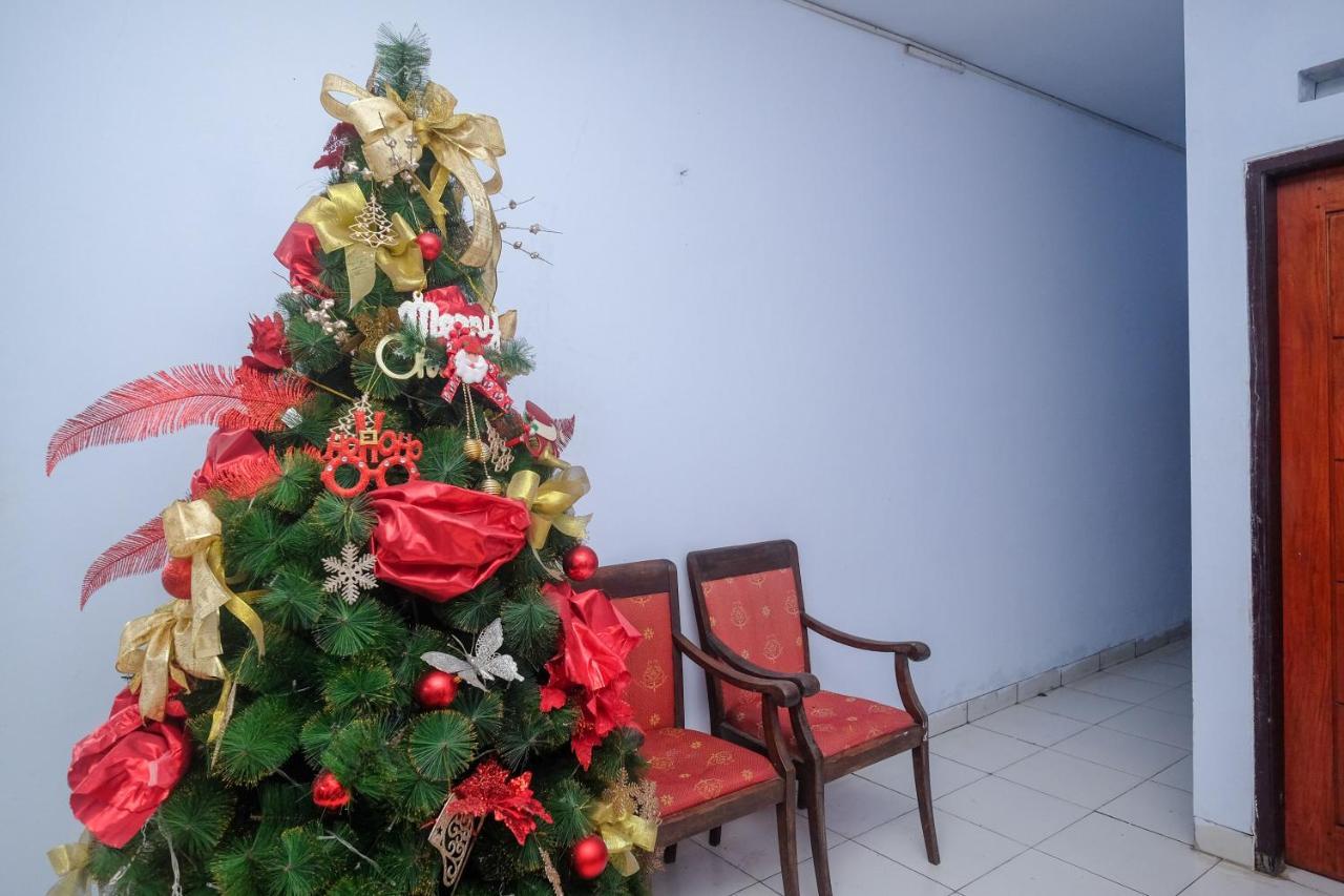 Hotel Oyo 1064 Airport Manado
