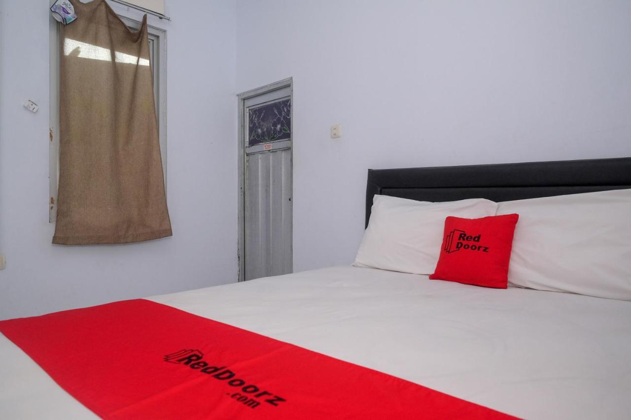 Hotel Oyo 1064 Airport 2*
